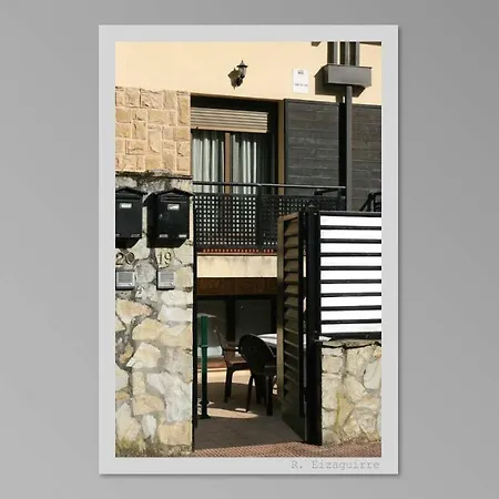 Port, Piscina Y Club Social